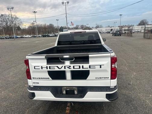 2023 Chevrolet Silverado 1500 Custom