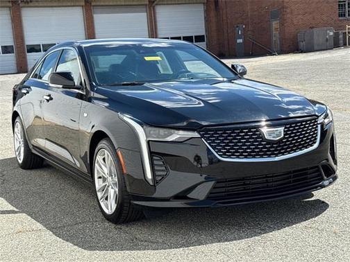 2023 Cadillac CT4 Luxury