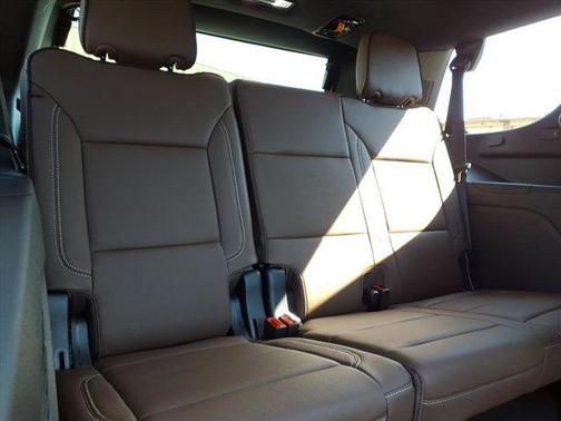 Polar White Tricoat 2026 Chevrolet Tahoe 4WD High Country