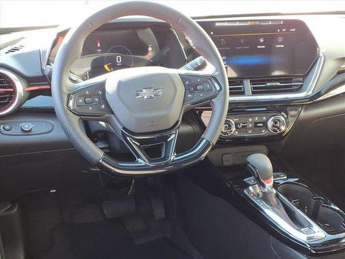 Sterling Gray Metallic 2026 Chevrolet Trax FWD 2RS