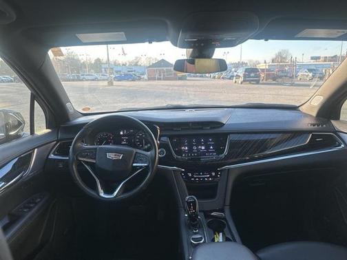 2023 Cadillac XT6 Premium Luxury FWD