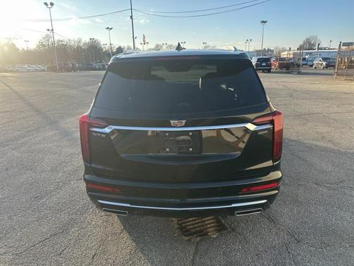 2023 Cadillac XT6 Premium Luxury FWD