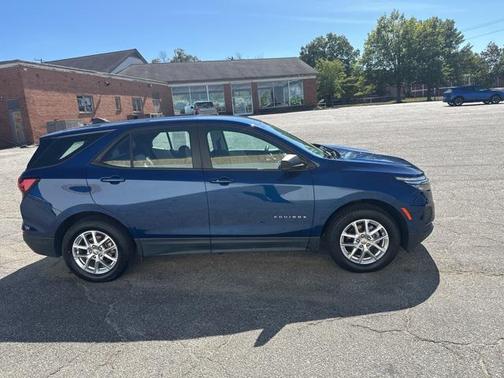 2022 Chevrolet Equinox LS
