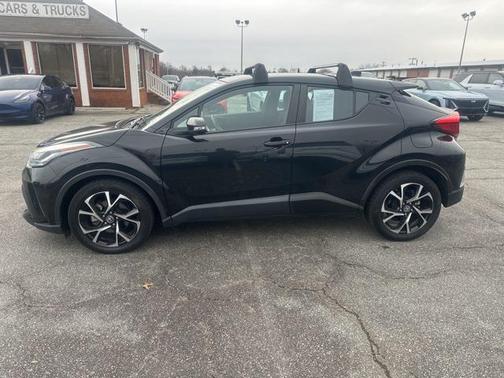 2021 Toyota C-HR XLE