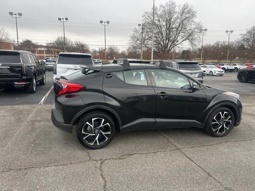 2021 Toyota C-HR XLE