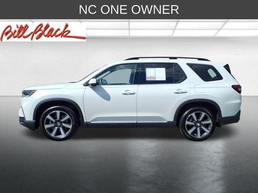 Platinum White 2025 Honda Pilot Touring 8-Passenger
