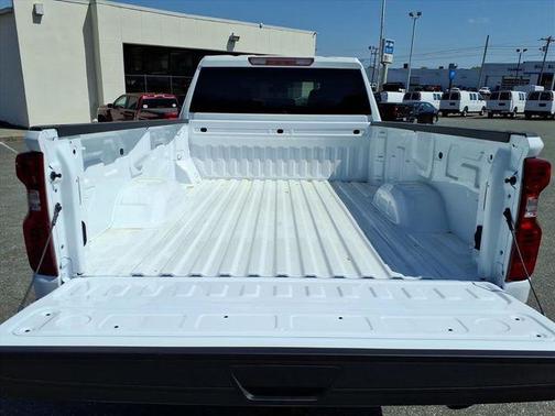 Summit White 2026 Chevrolet Silverado 2500 WT