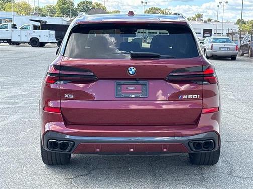 2024 BMW X5 M60i