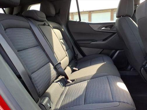 Radiant Red Tintcoat 2026 Chevrolet Equinox 1LT