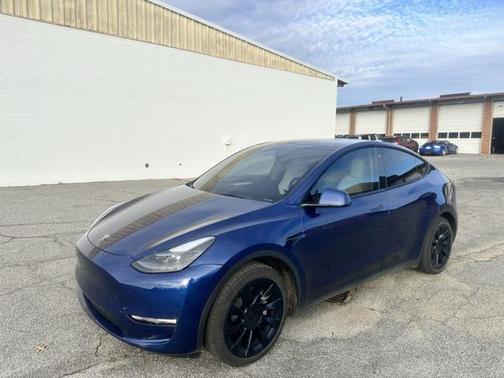 2023 Tesla Model Y Long Range Dual Motor All-Wheel Drive