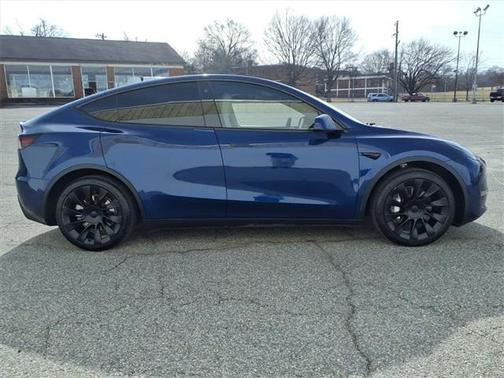 2023 Tesla Model Y Long Range Dual Motor All-Wheel Drive