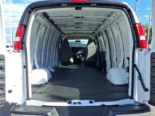 2025 Chevrolet Express 2500 RWD 2500 Extended Wheelbase WT