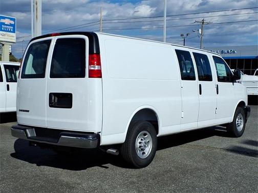 2025 Chevrolet Express 2500 RWD 2500 Extended Wheelbase WT