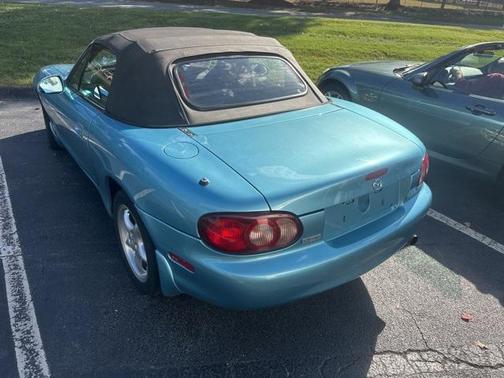 2001 Mazda MX-5 Miata Base