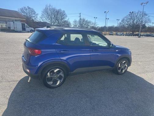 2022 Hyundai VENUE Limited