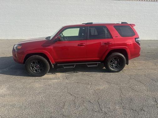 2022 Toyota 4Runner SR5