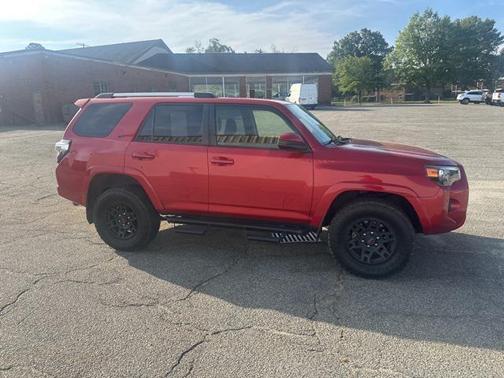 2022 Toyota 4Runner SR5