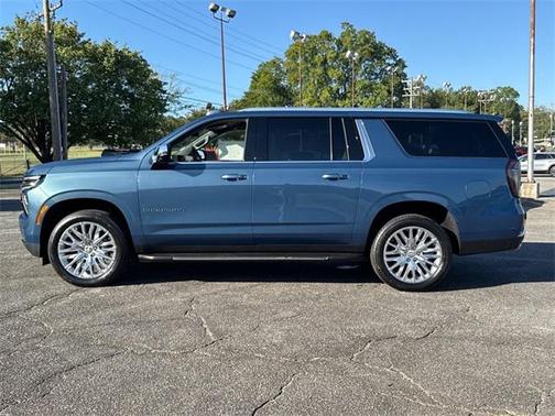 2025 Chevrolet Suburban Premier