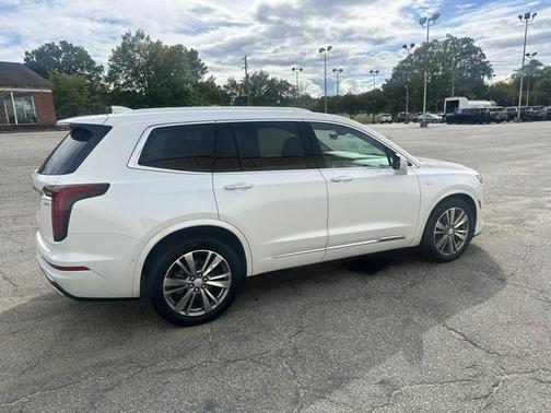 2022 Cadillac XT6 Premium Luxury FWD