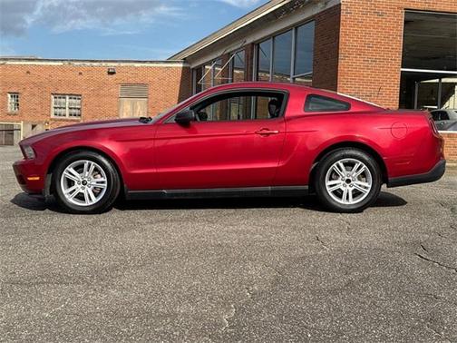 2010 Ford Mustang Base