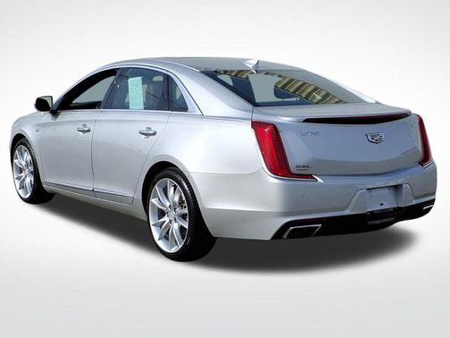 Radiant Silver Metallic 2018 Cadillac XTS Premium Luxury