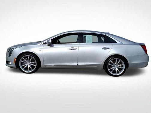 Radiant Silver Metallic 2018 Cadillac XTS Premium Luxury