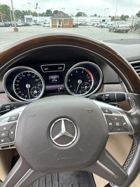 2015 Mercedes-Benz M-Class 4MATIC