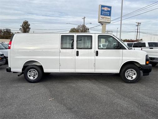 2025 Chevrolet Express 2500 RWD 2500 Extended Wheelbase WT