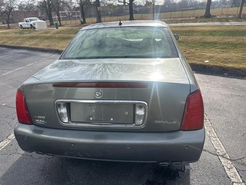 2005 Cadillac DeVille Base