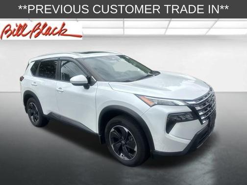 Everest White Pearl 2024 Nissan Rogue SV