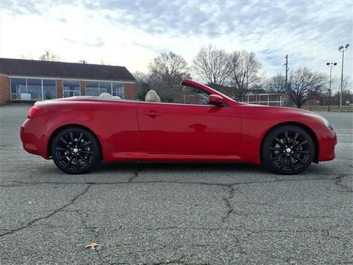 2010 INFINITI G37 Base