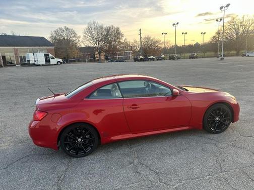2010 INFINITI G37 Base