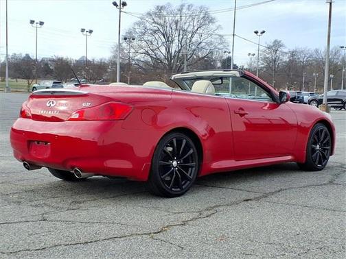 2010 INFINITI G37 Base