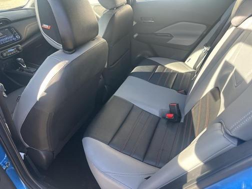 2021 Nissan Kicks SR