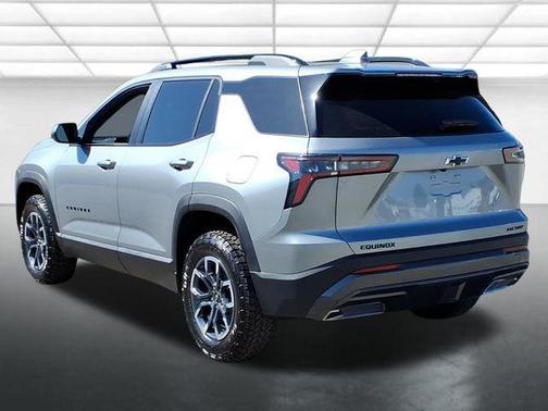 Sterling Gray Metallic 2026 Chevrolet Equinox FWD ACTIV