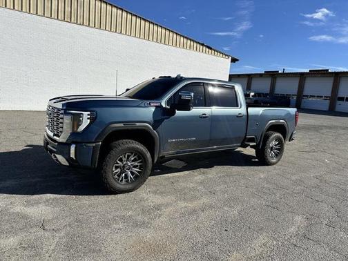 2025 GMC Sierra 2500 Denali