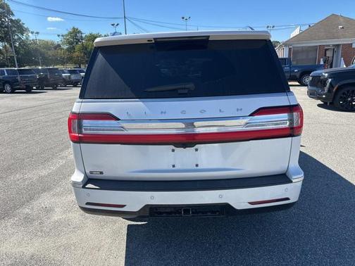 2018 Lincoln Navigator L Select