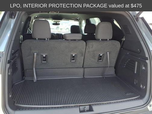 Sterling Gray Metallic 2026 Chevrolet Traverse LT