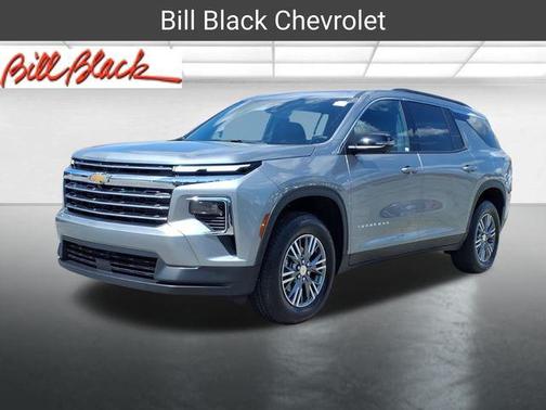 Sterling Gray Metallic 2026 Chevrolet Traverse LT