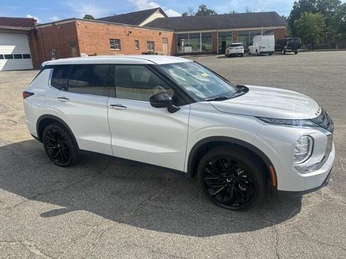 2023 Mitsubishi Outlander SE 2.5 2WD