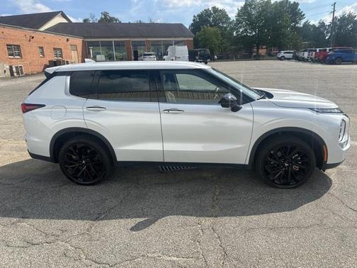 2023 Mitsubishi Outlander SE 2.5 2WD