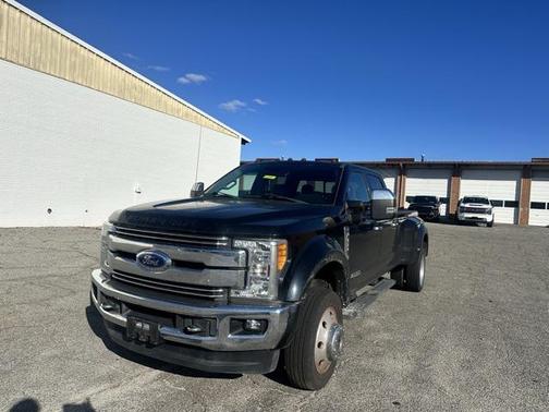 2017 Ford F-450 Lariat