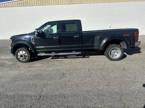 2017 Ford F-450 Lariat