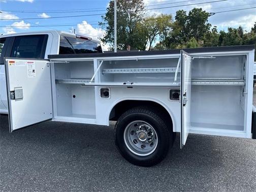 2025 Chevrolet Silverado 3500 WT