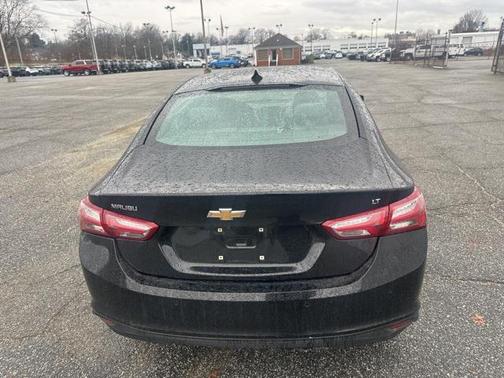 2022 Chevrolet Malibu FWD LT