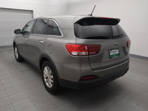 2018 Kia Sorento L