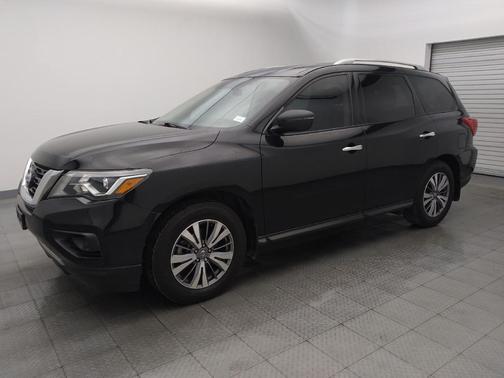 2020 Nissan Pathfinder S 2WD