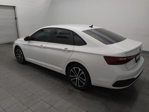 Pure White 2025 Volkswagen Jetta 1.5T Sport