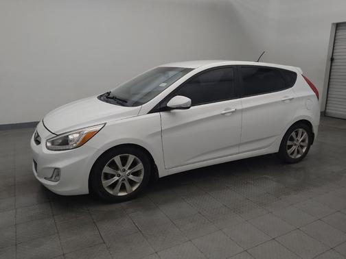 2014 Hyundai Accent SE