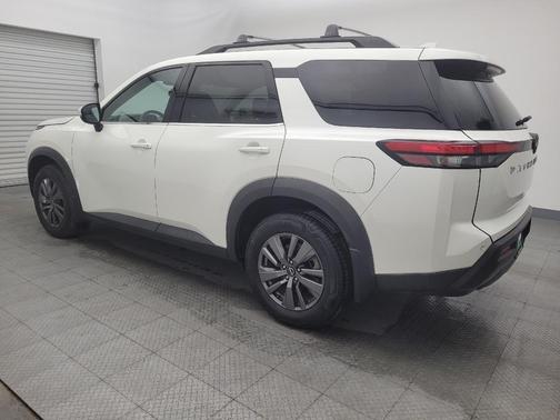 2022 Nissan Pathfinder SV 2WD